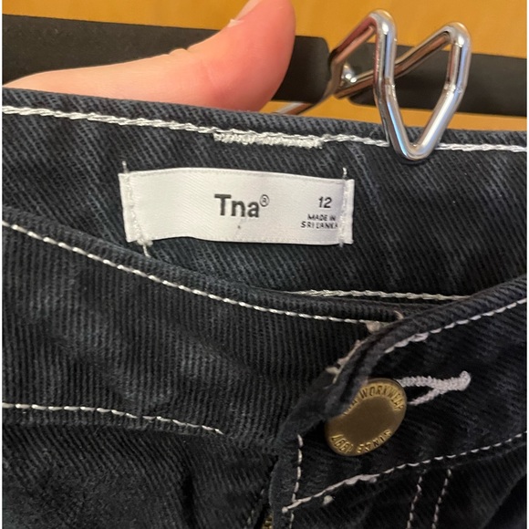 Aritzia Black Cargo Pants - Picture 3 of 3